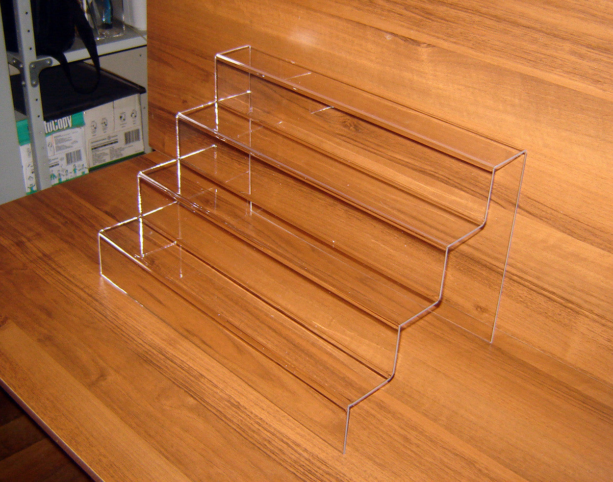 Acrylic Risers Display Stands, 4 Tier Perfume Organizer 500x300x300mm, Display Shelf & Versatile Cupcake Stand Holder, Display Risers for Figures, Dessert Shelves for Party for Decoration, Material 3mm PET