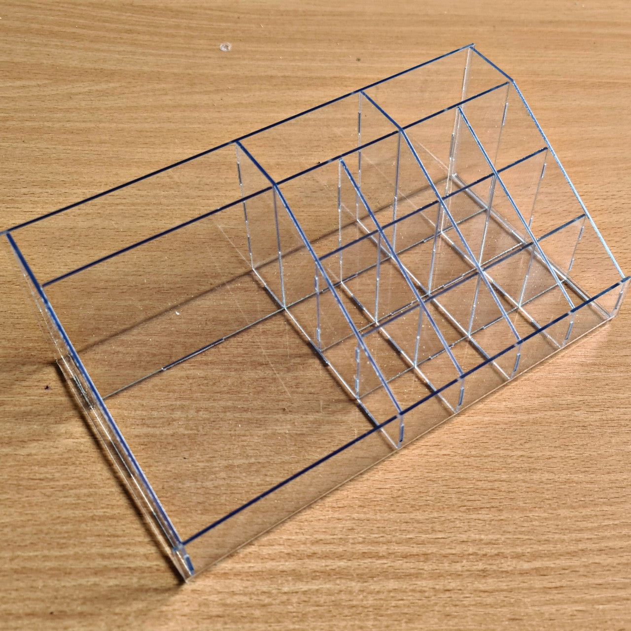 Cosmetics organizer